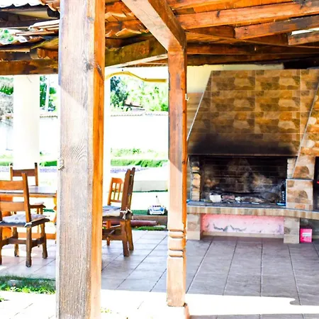 Vila Casafamiglia Prolesha