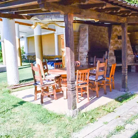 Casafamiglia Villa *