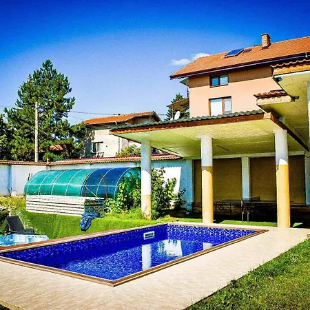 Casafamiglia *