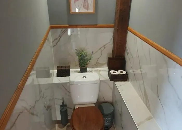 Casafamiglia Villa *